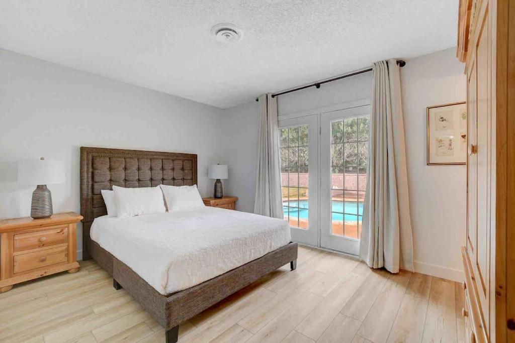 Resort Style 4 Bedroom House With Pool Minutes From Strip Las Vegas Exterior photo
